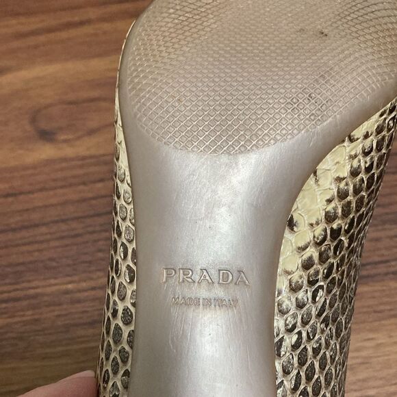 Prada Snakeskin Peep Toe Pumps with Block Heels. Size EU 36.5. - Picture 8 of 9